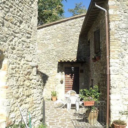 Piccolo Borgo Del Giglio