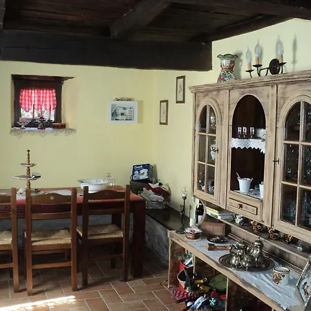 Piccolo Borgo Del Giglio Frühstückspension