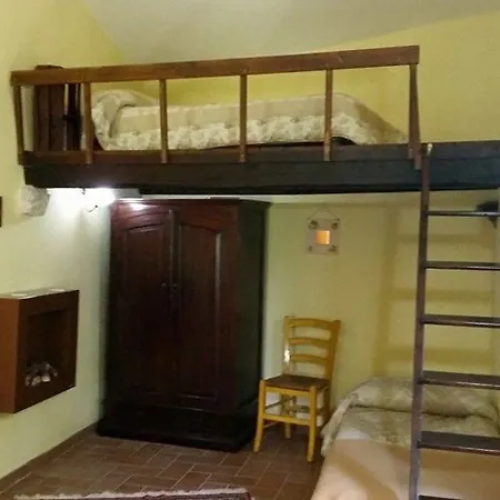 Piccolo Borgo Del Giglio * Massa Martana