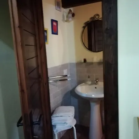 Piccolo Borgo Del Giglio Nocleg ze śniadaniem *