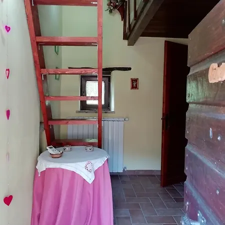 Piccolo Borgo Del Giglio Nocleg ze śniadaniem *