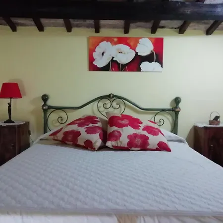 Nocleg ze śniadaniem Piccolo Borgo Del Giglio *
