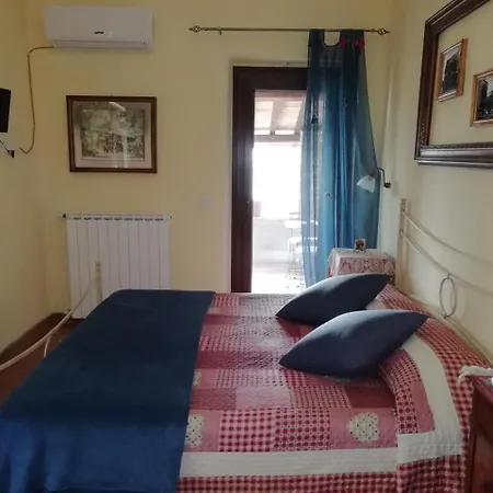 Piccolo Borgo Del Giglio Bed & Breakfast Massa Martana