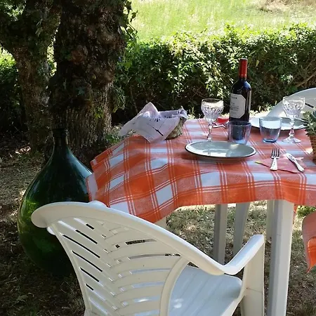 Piccolo Borgo Del Giglio Bed & Breakfast Massa Martana