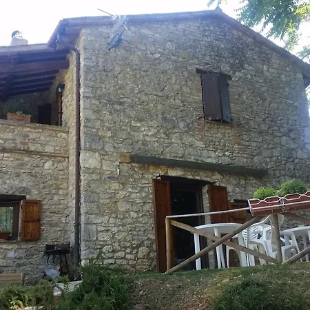 Piccolo Borgo Del Giglio Frühstückspension Massa Martana